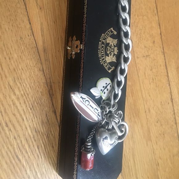 Juicy Couture Charm Bracelet - limited edition summer charms - Picture 3 of 3